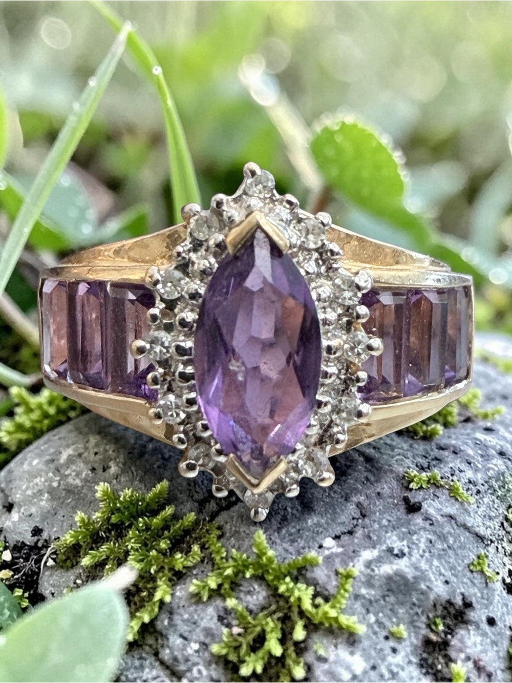 10k Gold Amethyst & Diamond Ring